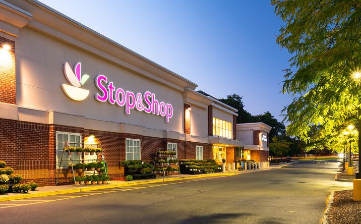Pictures of Retail property located at 125 Danbury Rd, Ridgefield, CT 06877 for lease - image #1