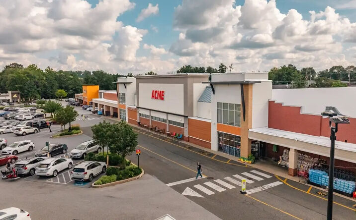 Pictures of Retail property located at 3590 West Chester Pike, Newtown Square, PA 19073 for lease - image #1