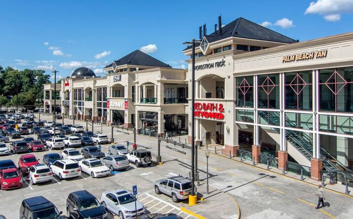 Pictures of Retail property located at 3495 Buckhead Loop NE, Atlanta, GA 30326 for lease - image #1