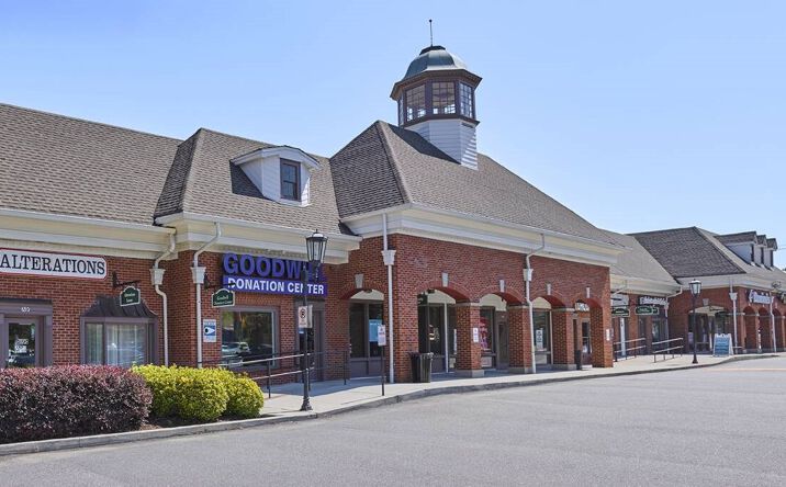 Pictures of Retail property located at 2458-2484 Jett Ferry Road, Dunwoody, GA 30338 for lease - image #1