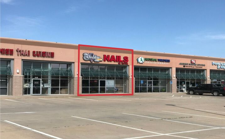 Pictures of Retail, Office, Restaurant property located at 313 S Greenwich Rd, Wichita, KS 67207 for lease - image #1