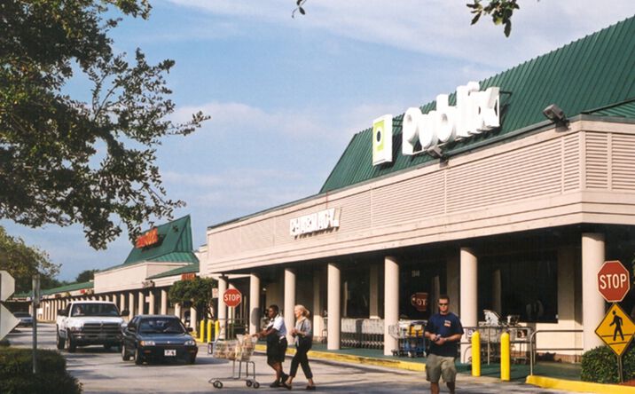 Pictures of Retail property located at 60 Kings Avenue, Vero Beach, FL 32966 for lease - image #1