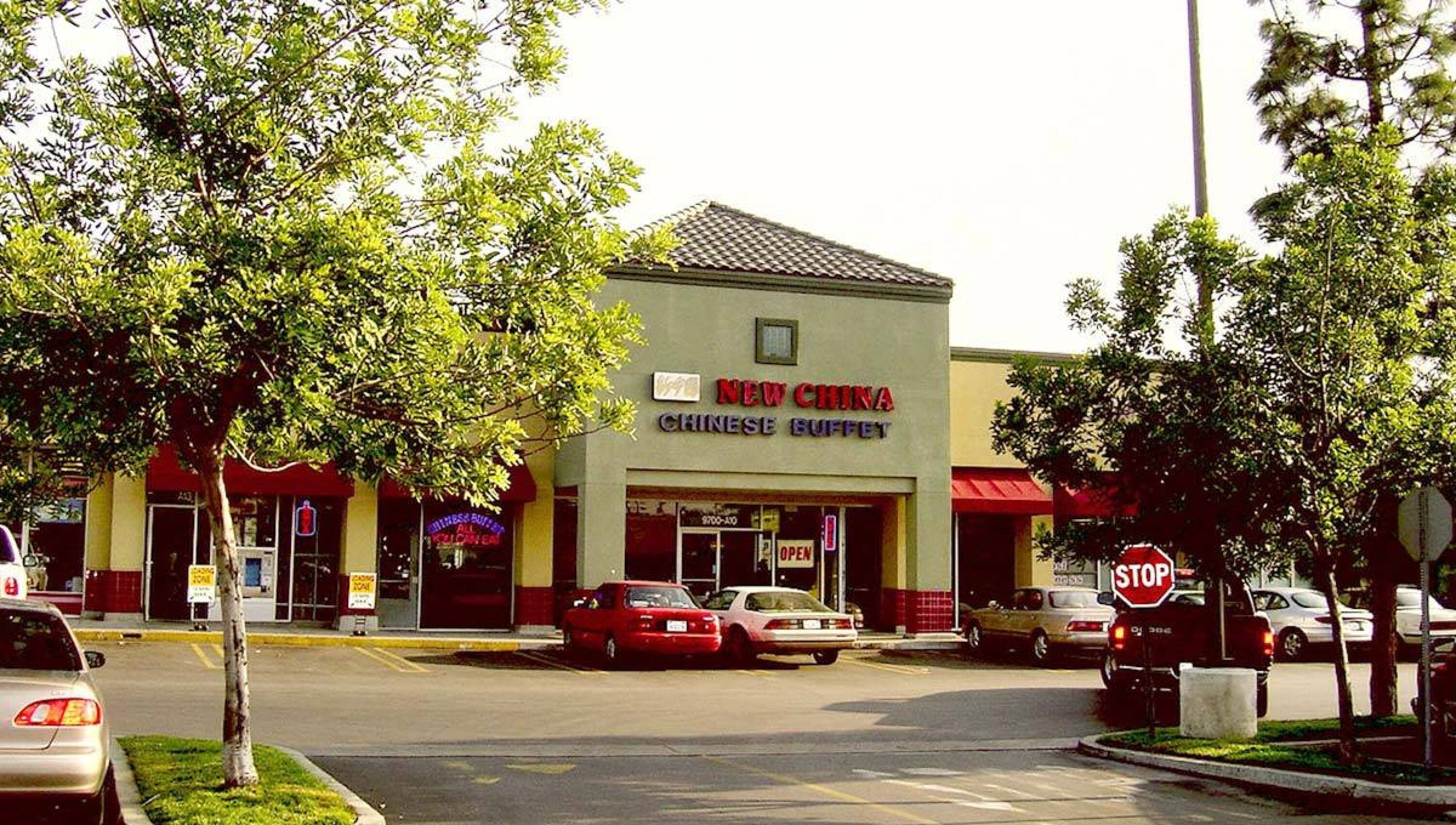 97009710 Woodman Avenue, Arleta, CA 91331