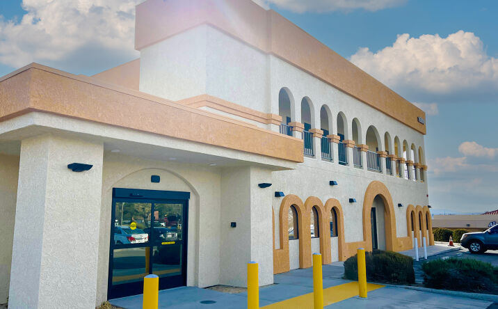 Pictures of Office property located at 15099 Kamana Road, Apple Valley, CA 92307 for lease - image #1
