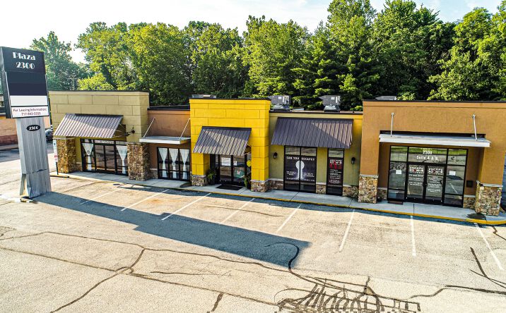 Pictures of Retail property located at 2300 Industrial Hwy, York, PA 17402 for lease - image #1