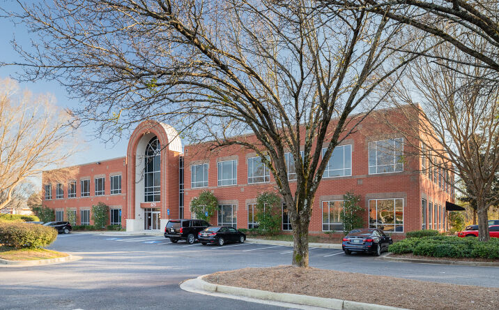 Pictures of Office property located at 675 & 695 Mansell Rd, Roswell, GA 30076 for lease - image #1