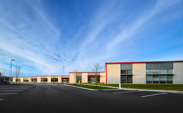 Pictures of Retail, Office property located at 400 Industry Dr, Coraopolis, PA 15275 for lease - image #1