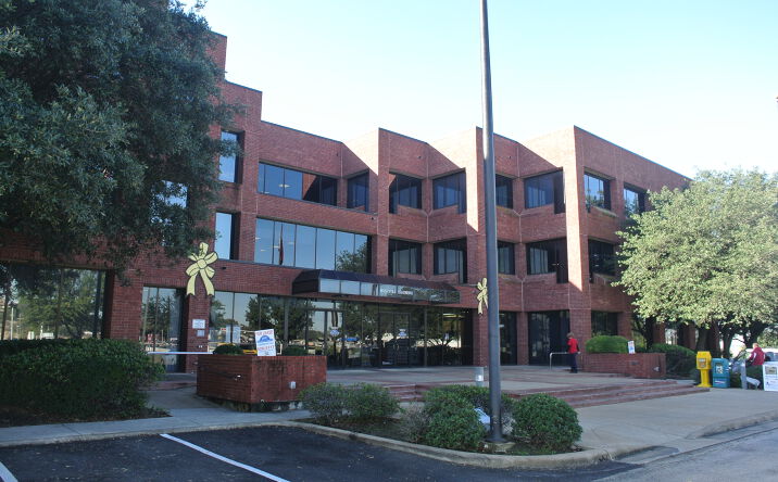 Pictures of Office property located at 100 W Central Texas Expy, Harker Heights, TX 76548 for lease - image #1