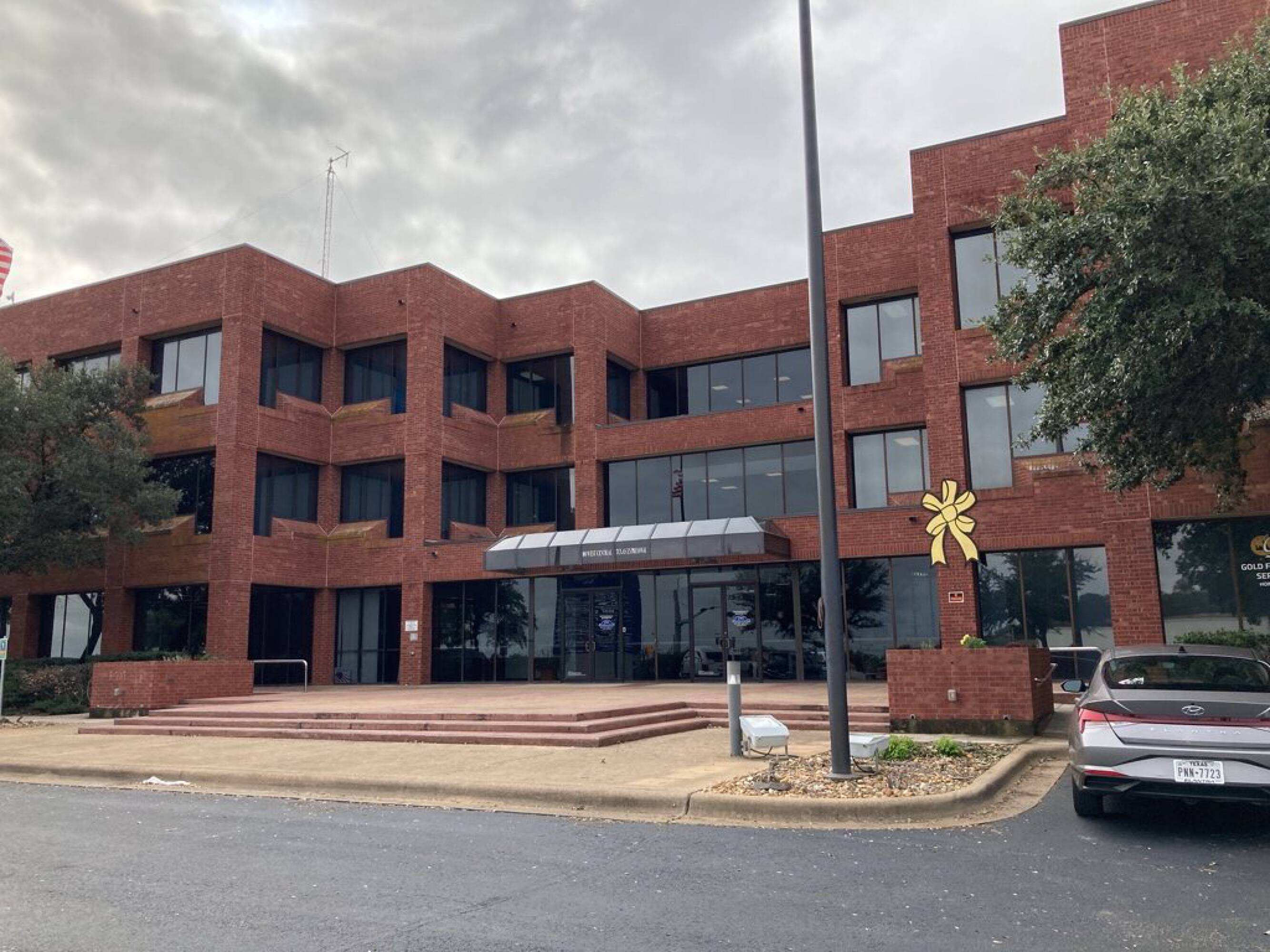 100 W. Central Texas Expressway, Harker Heights, TX 76548 | Crexi.com