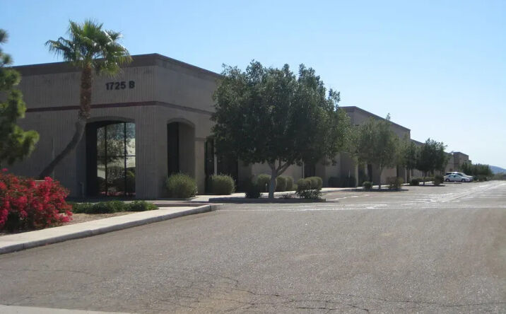 Pictures of Industrial property located at 1725 W Williams Dr, Phoenix, AZ 85027 for lease - image #1