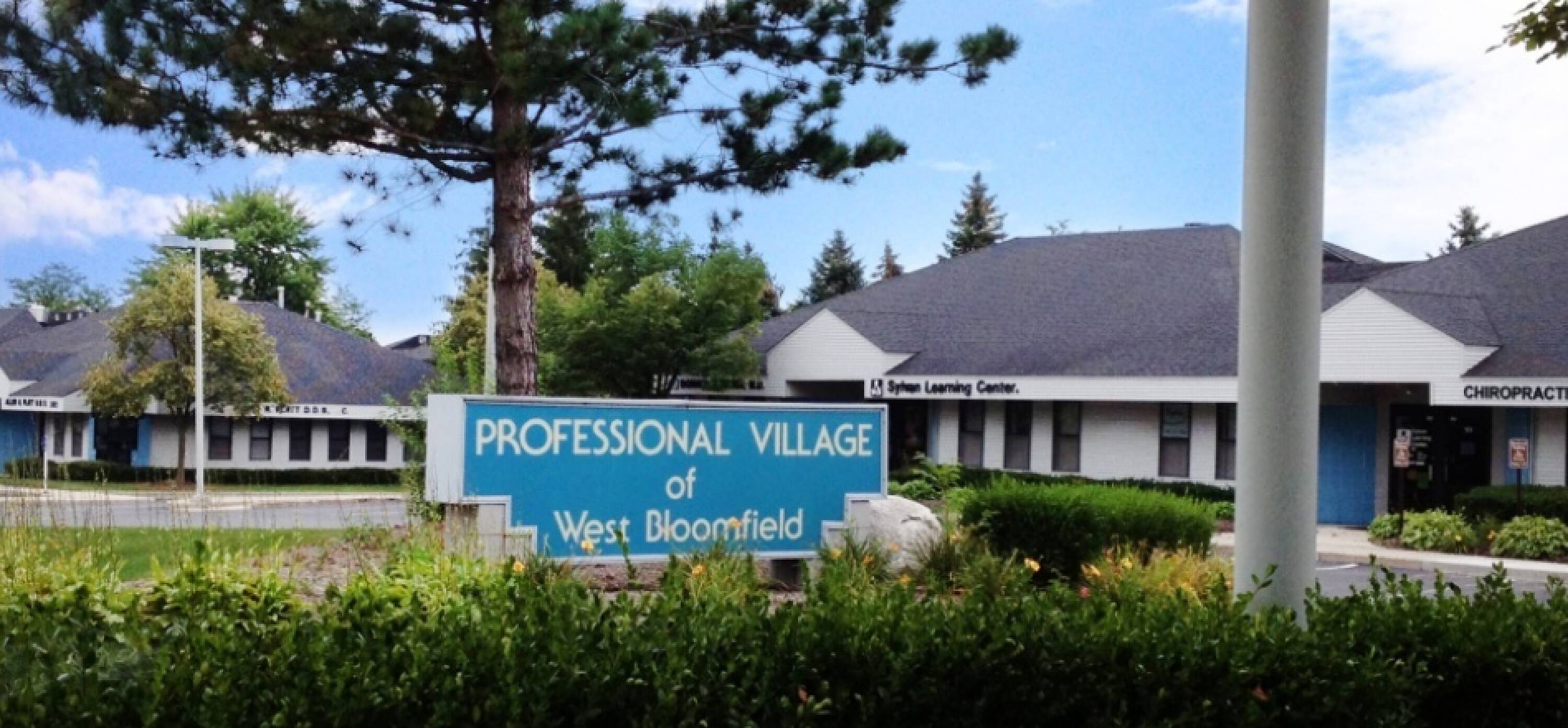 57935839 W Maple Road, West Bloomfield Township, MI 48322 Office