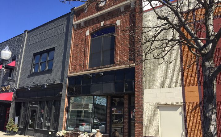 Pictures of Retail property located at 40 S. Washington, Oxford, MI 48371 for lease - image #1