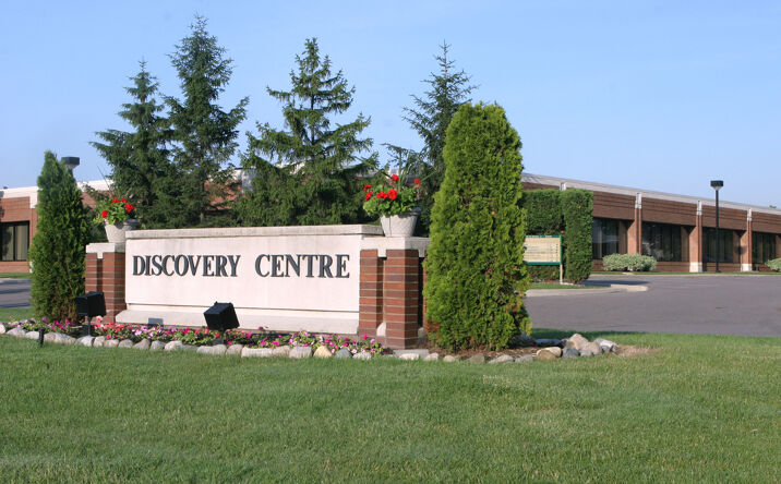 Pictures of Office, Industrial, Restaurant property located at 39303, 39255, 39205 Country Club Drive, Farmington Hills, MI 48331 for lease - image #1