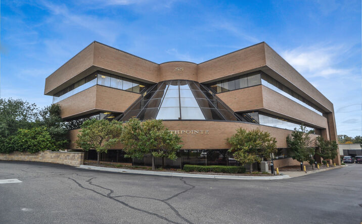 Pictures of Office property located at 2525 S Telegraph Rd, Bloomfield Twp, MI 48302 for lease - image #1