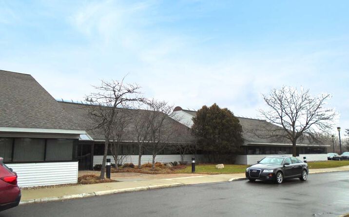 Pictures of Office property located at 27600 Northwestern Hwy, Southfield, MI 48034 for lease - image #1