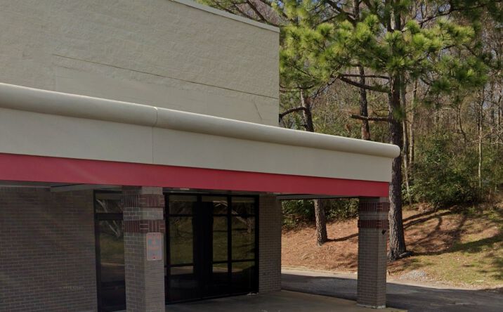 Pictures of Retail, Restaurant property located at 460B Springridge Rd, Clinton, MS 39056 for lease - image #1