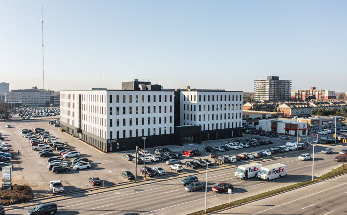 Pictures of Retail, Office property located at 23077 Greenfield Rd, Southfield, MI 48075 for lease - image #1