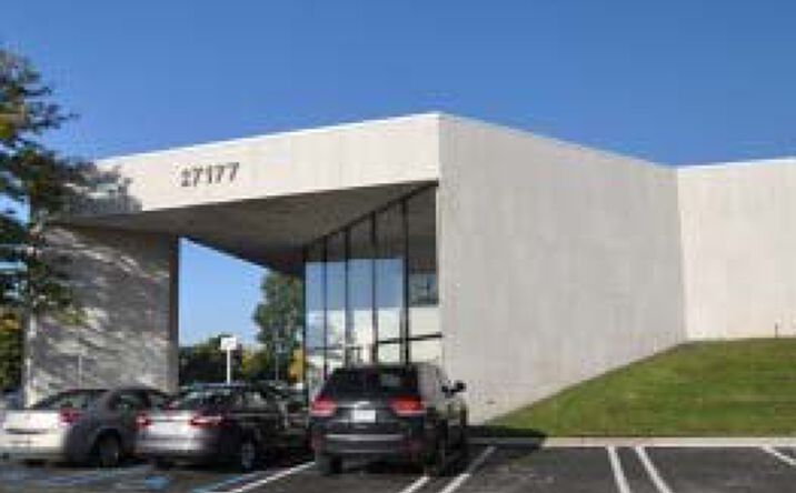 Pictures of Office property located at 27177-27211 Lahser Rd, Southfield, MI 48034 for lease - image #1