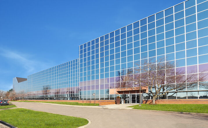 Pictures of Office property located at 200 Galleria, Southfield, MI 48034 for lease - image #1
