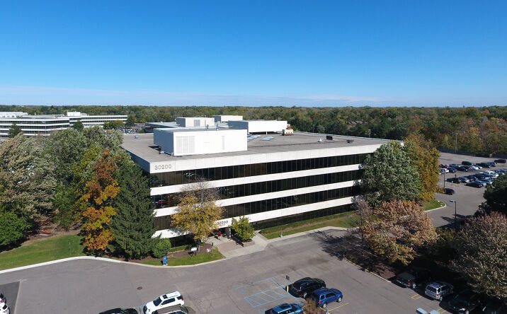 Pictures of Office property located at 30200 Telegraph Rd, Bingham Farms, MI 48025 for lease - image #1