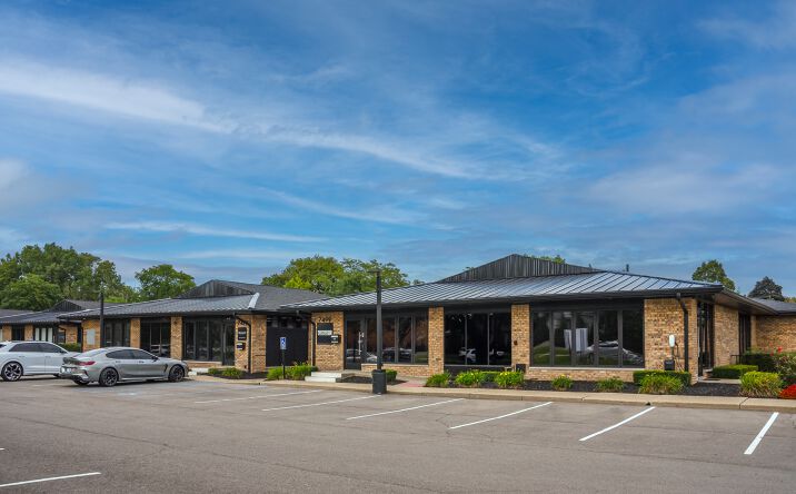 Pictures of Office property located at 7399-7499 Middlebelt Road, West Bloomfield Township, MI 48322 for lease - image #1
