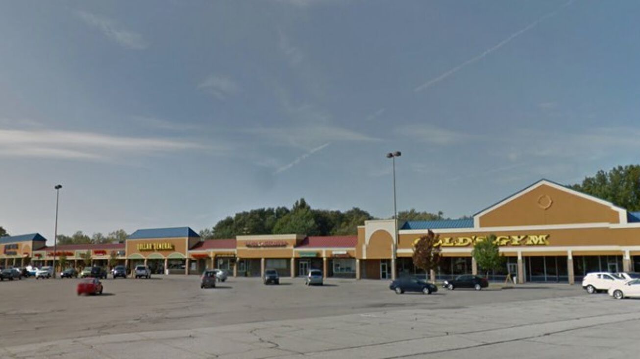 6910 Biddulph Rd, Brooklyn, OH 44144 Retail Space for Lease