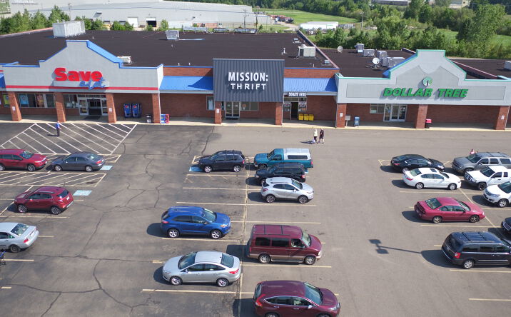 Pictures of Retail property located at 219-427 Hostetler Rd, Orrville, OH 44667 for lease - image #1