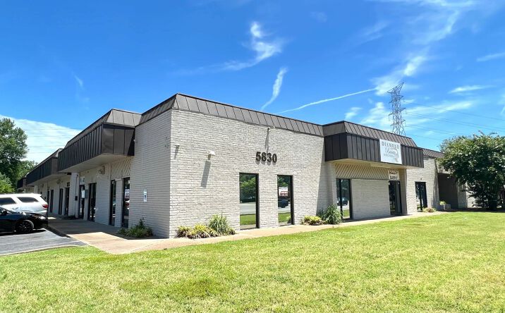 Pictures of Office property located at 5830 Mt Moriah Rd, Memphis, TN 38115 for lease - image #1