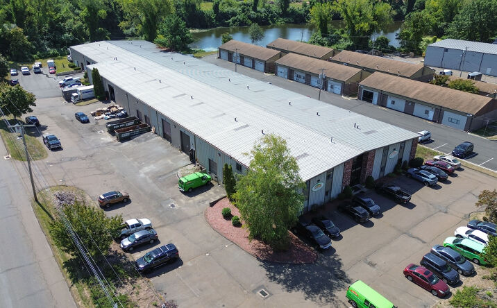 Pictures of Industrial property located at 1 Corporate Dr, North Haven, CT 06473 for lease - image #1