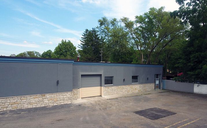 Pictures of Retail property located at 27437 Six Mile Rd, Livonia, MI 48154 for lease - image #1