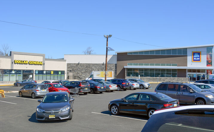 Pictures of Retail property located at 495 S Washington Avenue, Bergenfield, NJ 07621 for lease - image #1