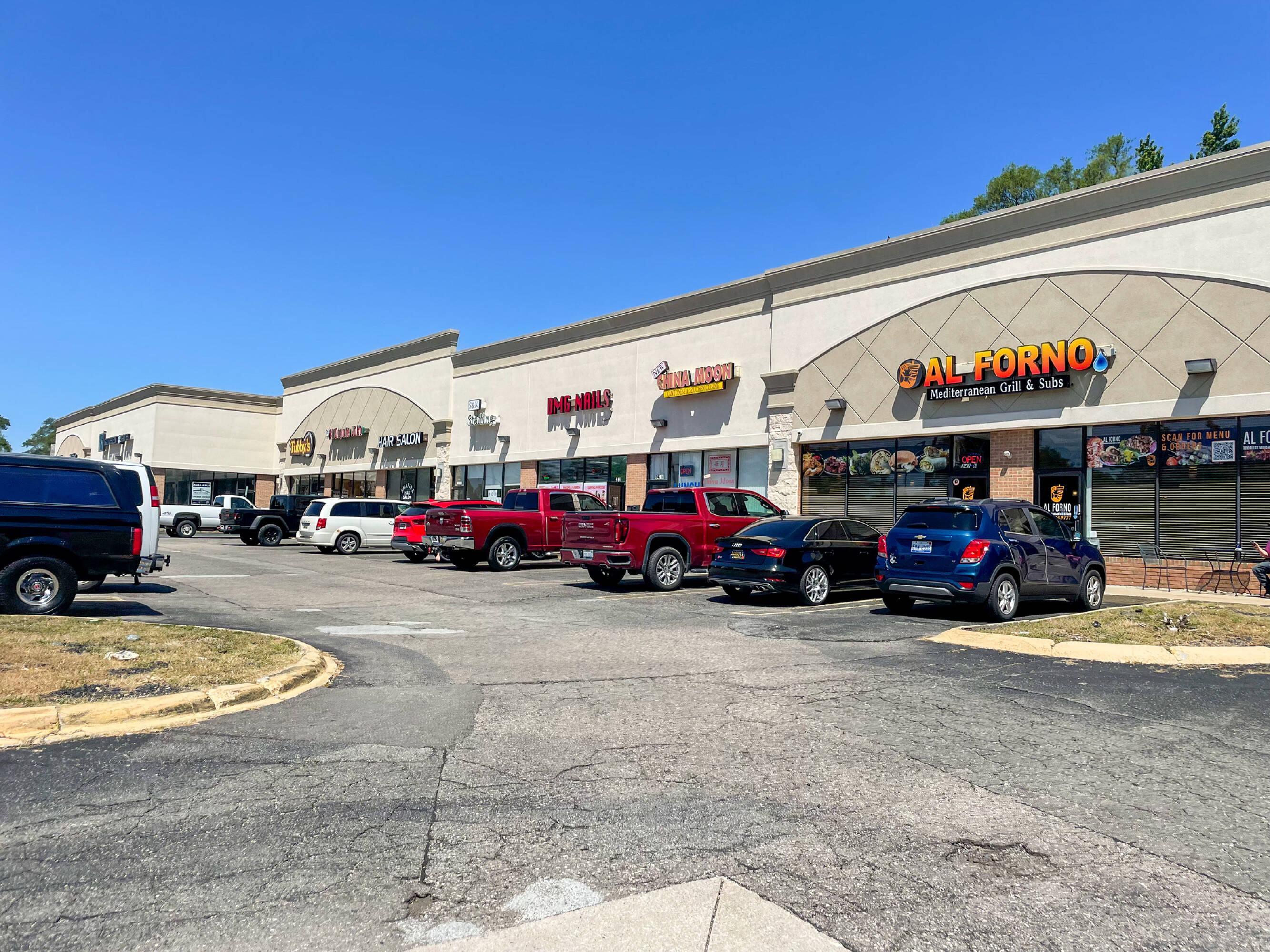 34706 Plymouth Rd, Livonia, MI 48150