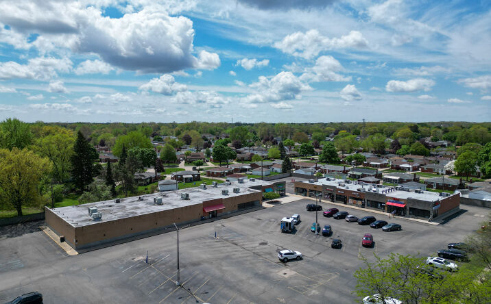 Pictures of Retail property located at 22525-22795 Wick Road, Taylor, MI 48180 for lease - image #1