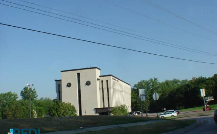 Pictures of Office property located at 2785 White Bear Ave N, Maplewood, MN 55109 for lease - image #1