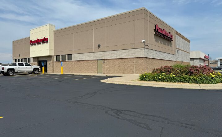 Pictures of Retail property located at 1565 Tullamore St, Mankato, MN 56001 for lease - image #1