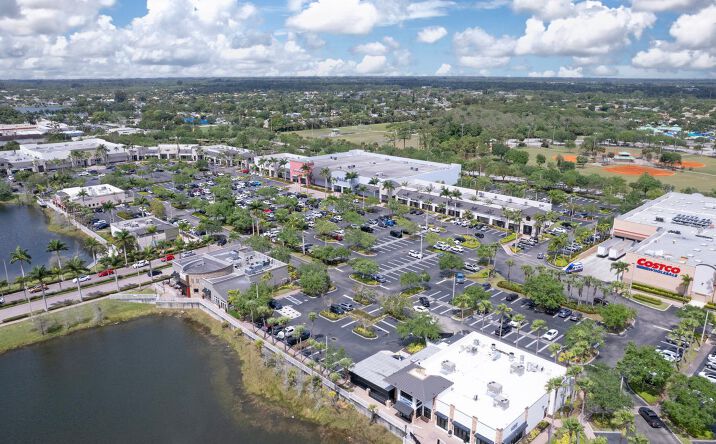 Pictures of Retail, Restaurant property located at 11001-11161 Southern Boulevard, Royal Palm Beach, FL 33411 for lease - image #1