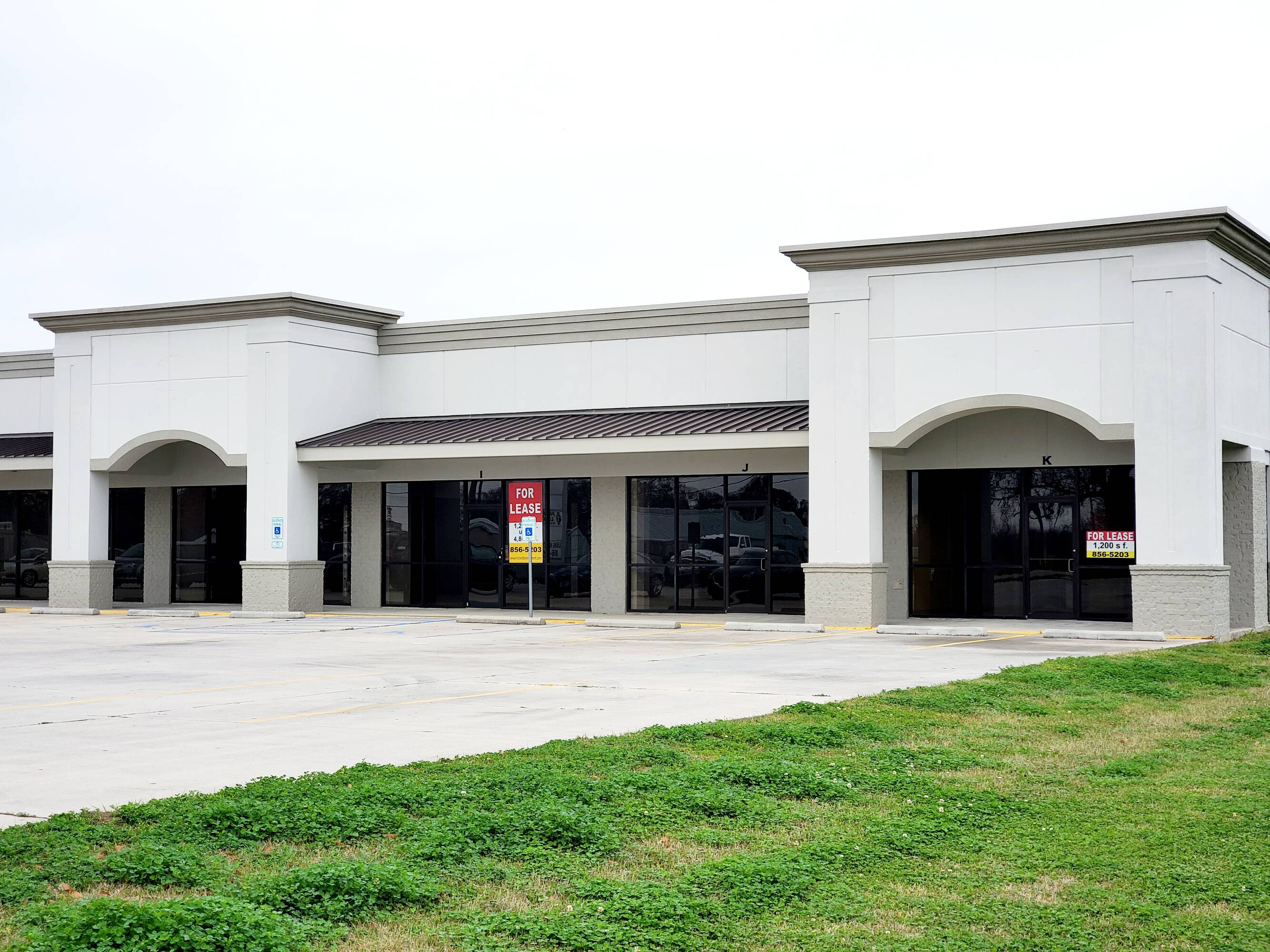 292 S Hollywood Rd, Houma, LA 70360