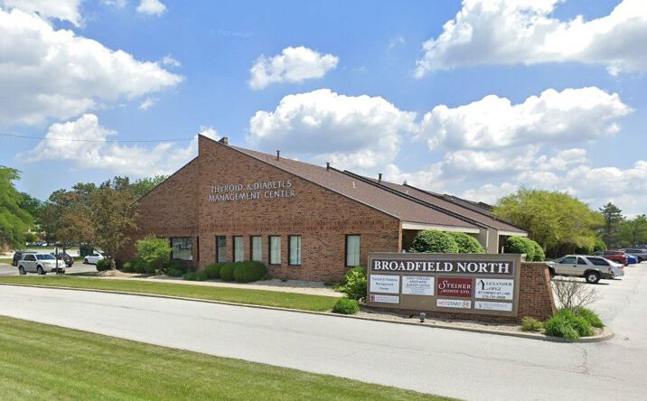 Pictures of Office property located at 8903-8939 Broadway, Merrillville, IN 46410 for lease - image #1