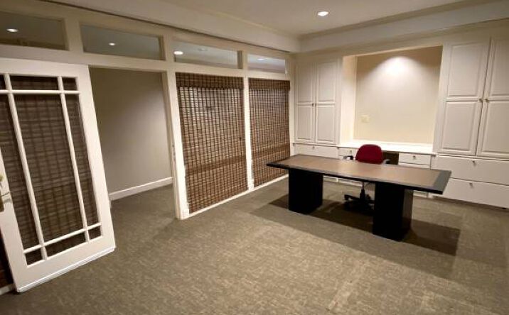 Pictures of Office property located at 3717 Roswell Rd NE, Atlanta, GA 30342 for lease - image #1