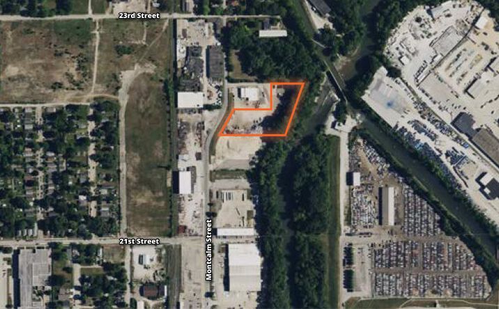 Pictures of Land property located at 2235 Montcalm St, Indianapolis, IN 46208 for lease - image #1