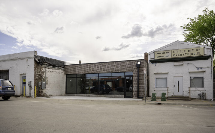 Pictures of Retail, Industrial property located at 6137 Military Ave, Omaha, NE 68104 for lease - image #1