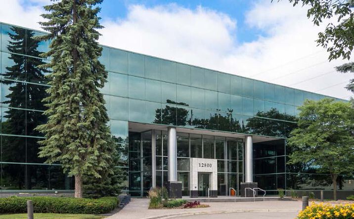 Pictures of Office property located at 12800-12900 Whitewater Drive, Hopkins, MN 55343 for lease - image #1