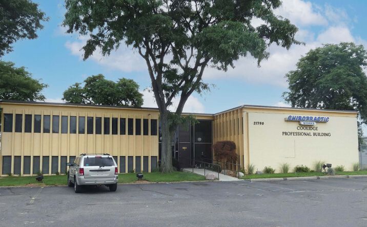 Pictures of Office property located at 21790 Coolidge Highway, Oak Park, MI 48237 for lease - image #1