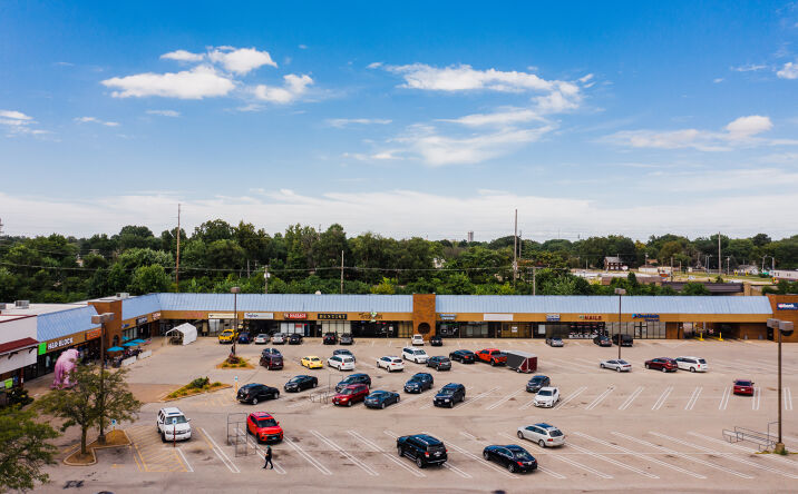 Pictures of Retail, Office property located at 2719 S 6th St, Springfield, IL 62703 for lease - image #1