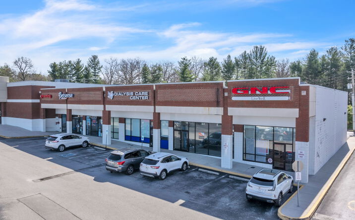 Pictures of Retail property located at The Crossings - 80 N. Main Street (US Hwy 127), Crossville, TN 38571 for lease - image #1