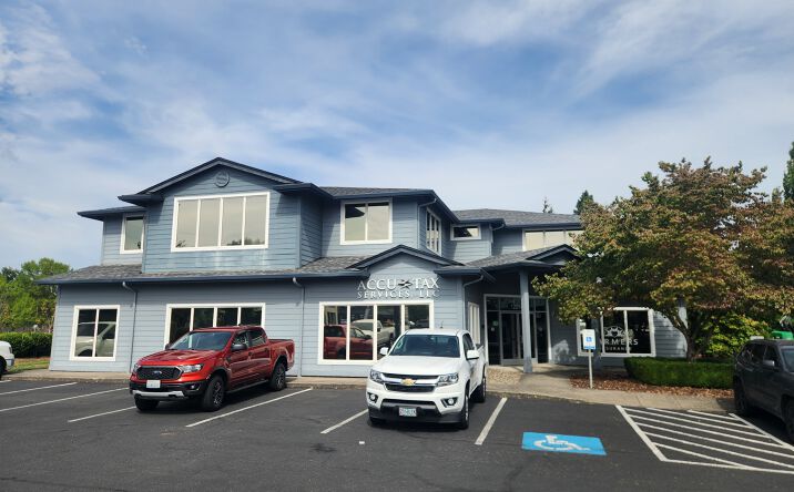 Pictures of Office property located at 12214 SE Mill Plain Blvd, Vancouver, WA 98684 for lease - image #1