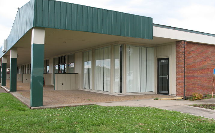 Pictures of Retail, Industrial property located at 760 S. Kingshighway, Cape Girardeau, MO 63703 for lease - image #1