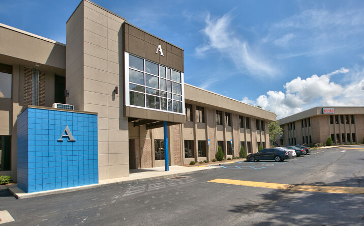 Pictures of Office property located at 2639 N Monroe St, Tallahassee, FL 32303 for lease - image #1