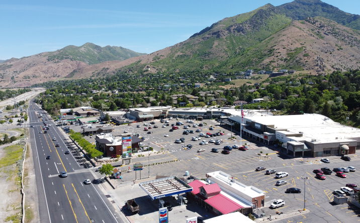 Pictures of Retail property located at 3900 South Wasatch Boulevard, Salt Lake City, UT 84124 for lease - image #1