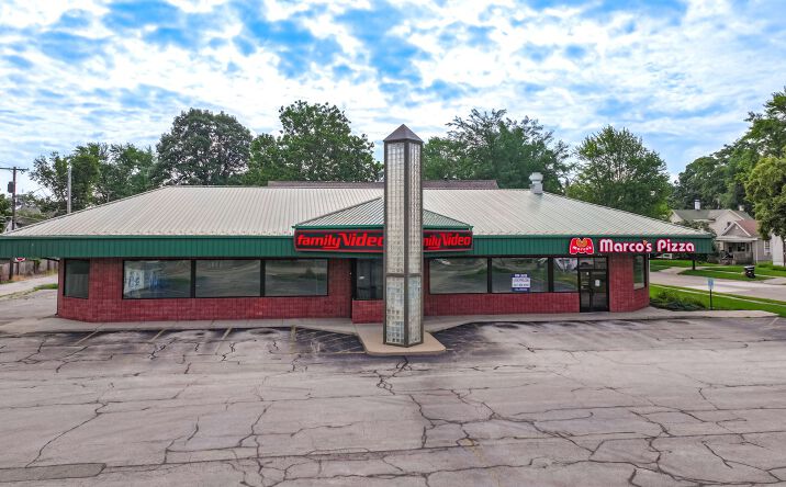 Pictures of Retail property located at 604 E Locust St, Bloomington, IL 61701 for lease - image #1